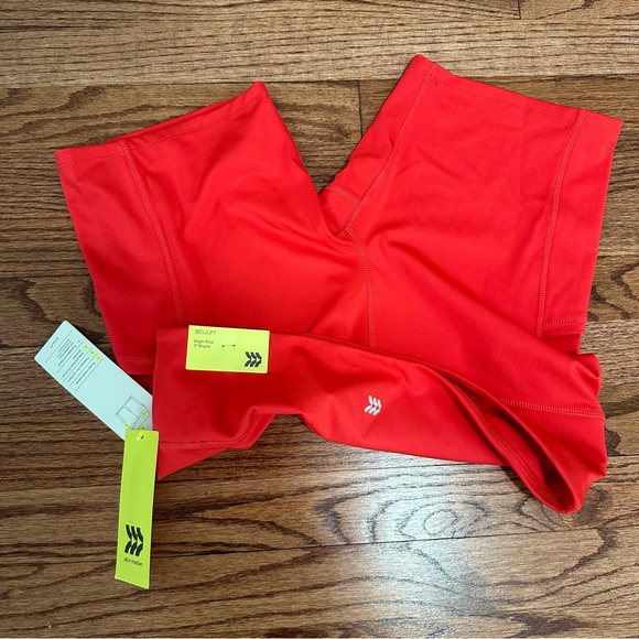 ALL IN MOTION 5” Inch Legging Shorts - Picture 2 of 5